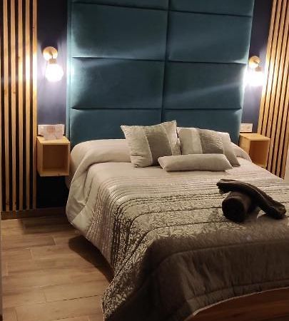 Duerme A Gusto - Tu Habitacion Acogedora En Torredonjimeno Eksteriør bilde