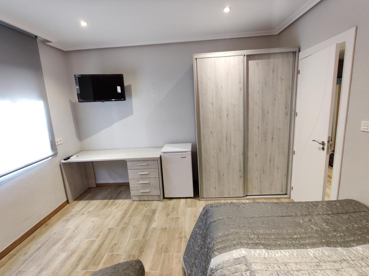 Duerme A Gusto - Tu Habitacion Acogedora En Torredonjimeno Eksteriør bilde