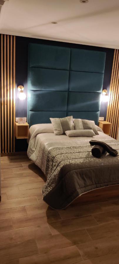 Duerme A Gusto - Tu Habitacion Acogedora En Torredonjimeno Eksteriør bilde