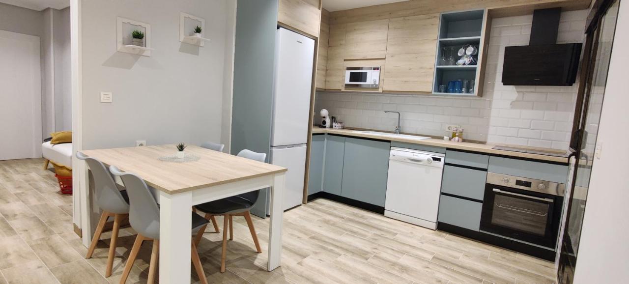 Duerme A Gusto - Tu Habitacion Acogedora En Torredonjimeno Eksteriør bilde