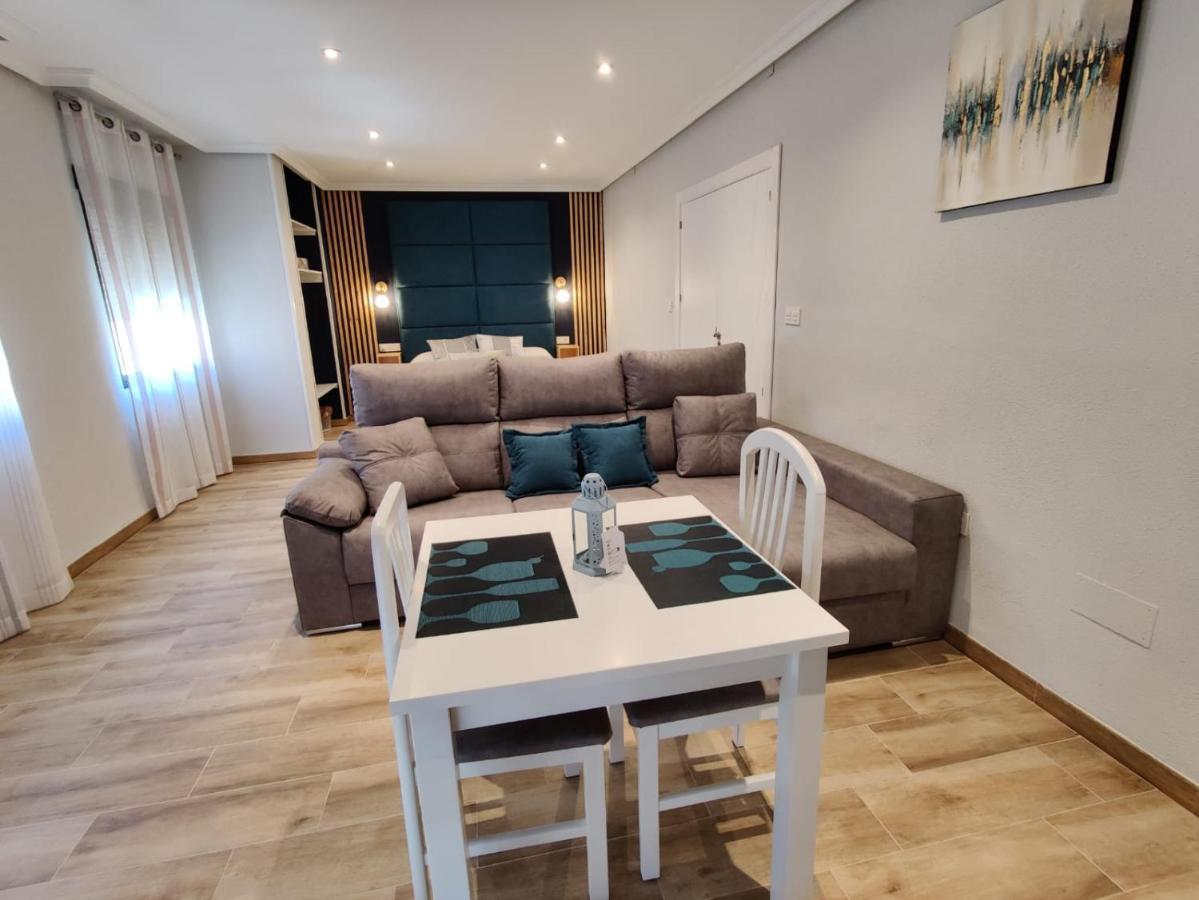 Duerme A Gusto - Tu Habitacion Acogedora En Torredonjimeno Eksteriør bilde