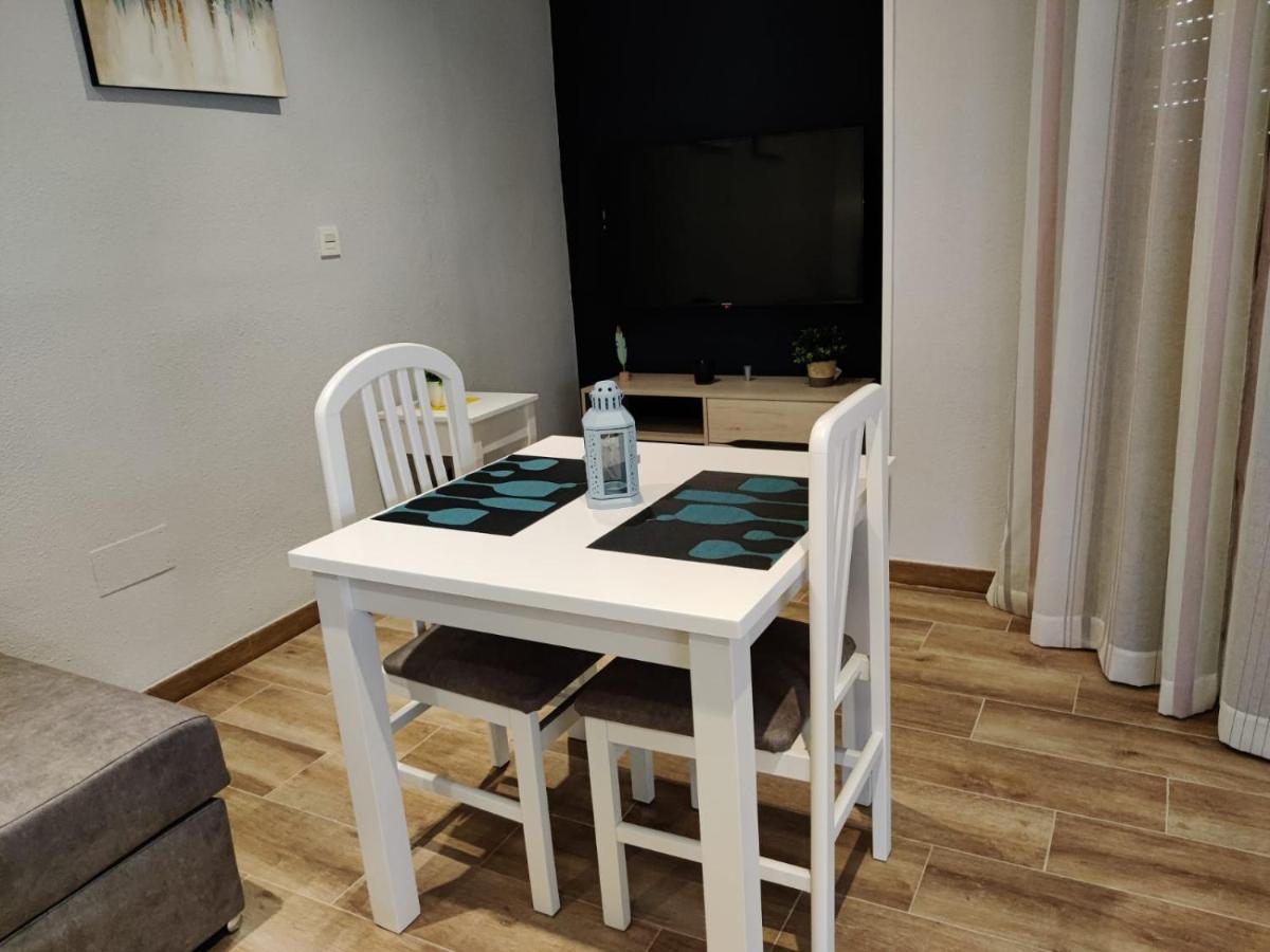 Duerme A Gusto - Tu Habitacion Acogedora En Torredonjimeno Eksteriør bilde